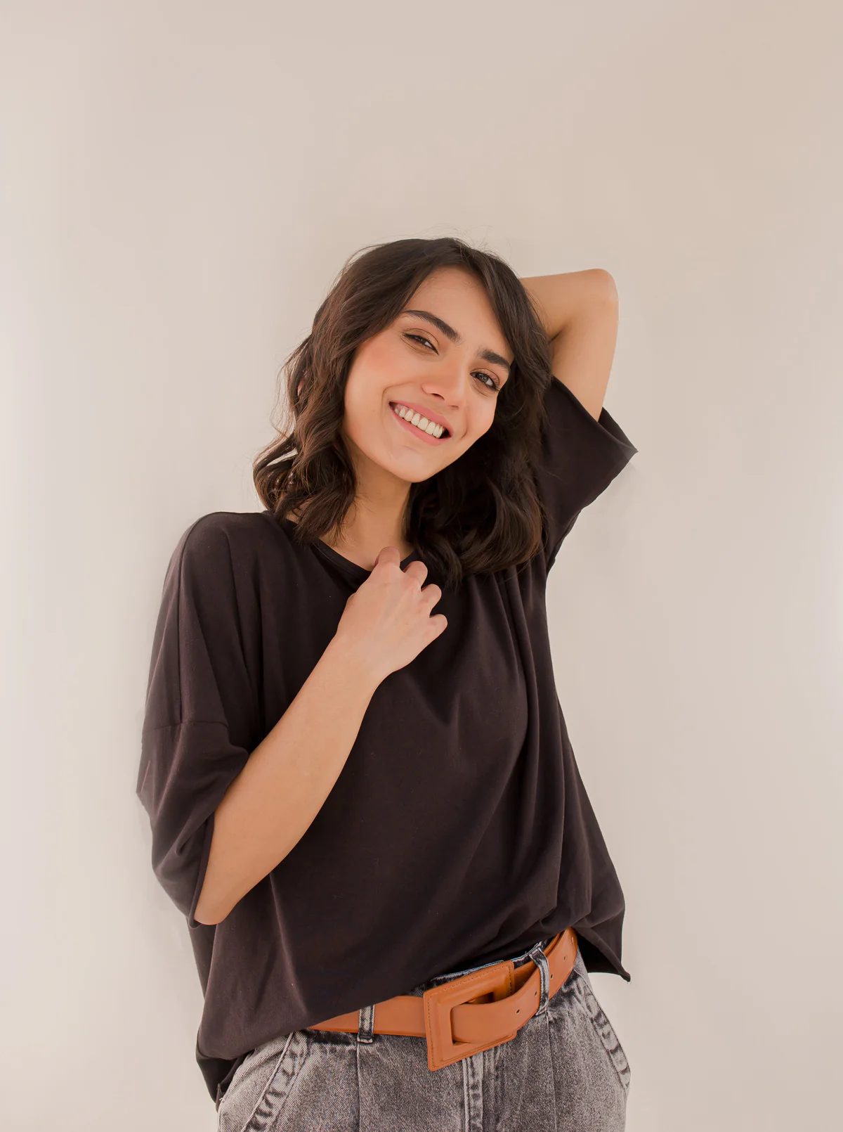 BLACK BOXY T-SHIRT - Image 2