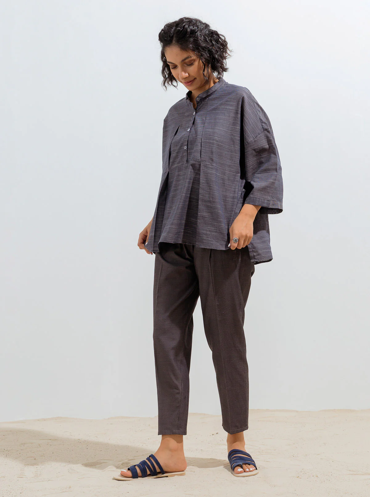 NAVY BOXY PLEATED COLLAR TOP - Image 3