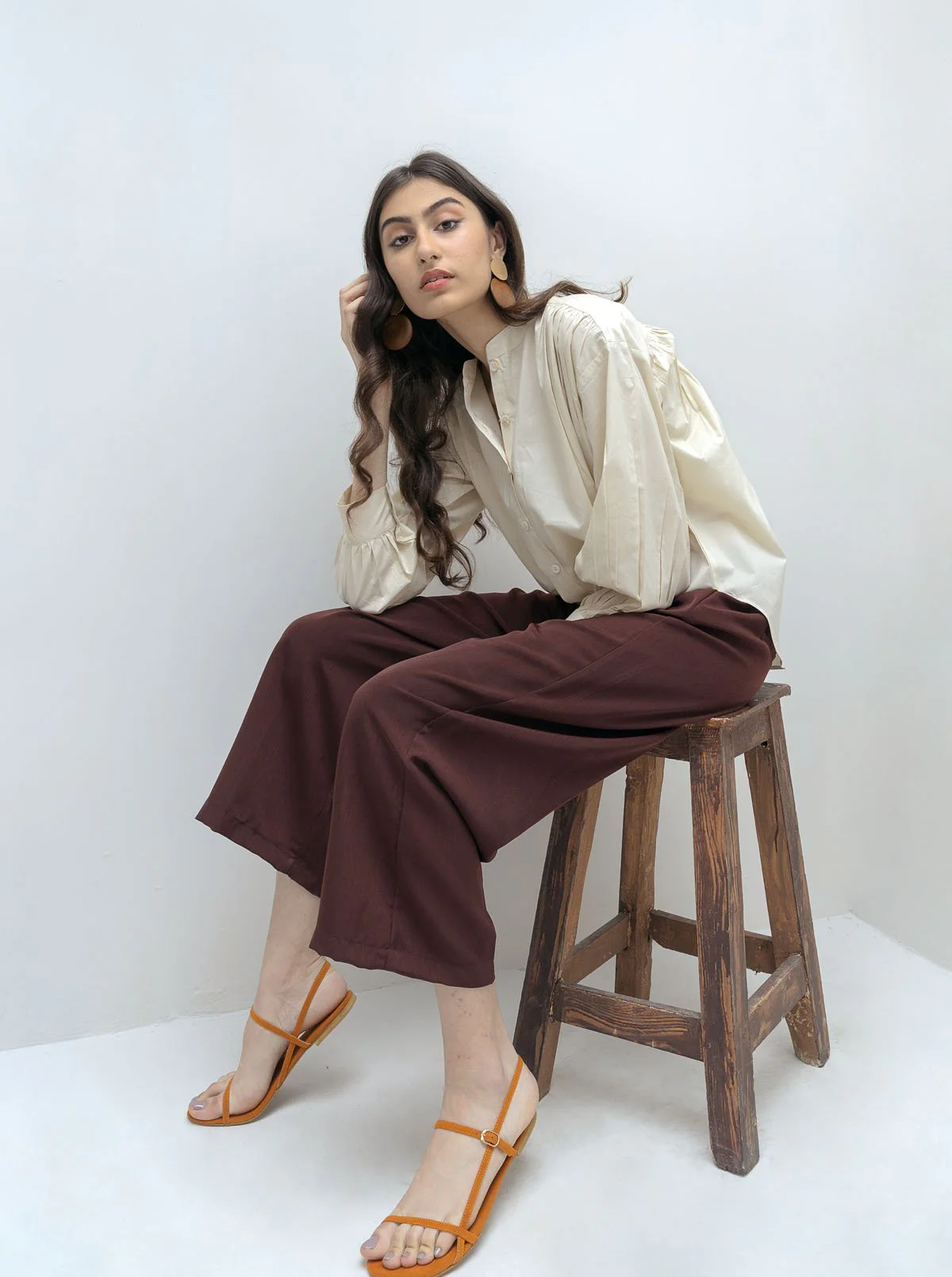 CREAM GATHERED BUTTON DOWN SHIRT - Image 2