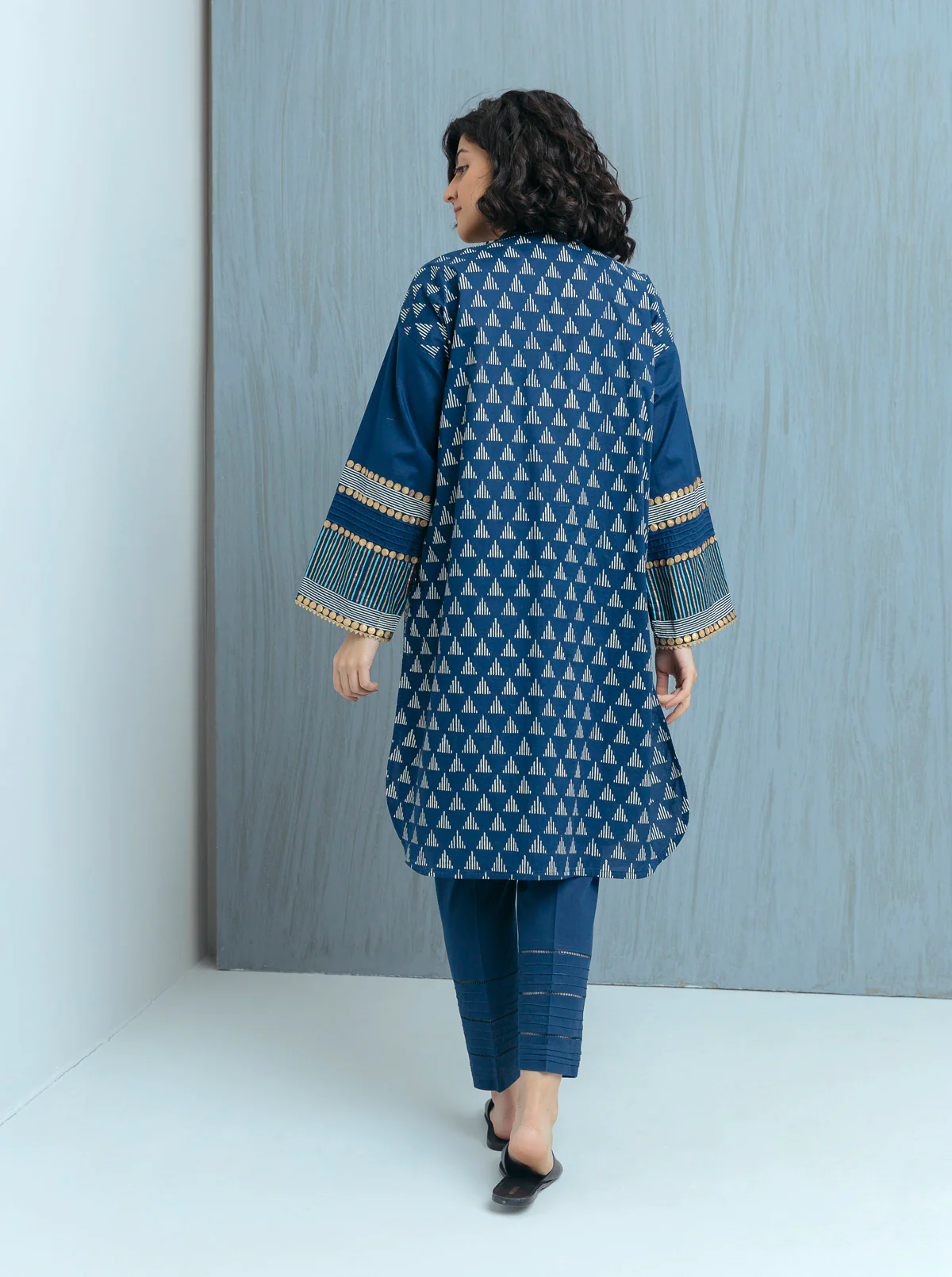 ARTISAN - Image 3