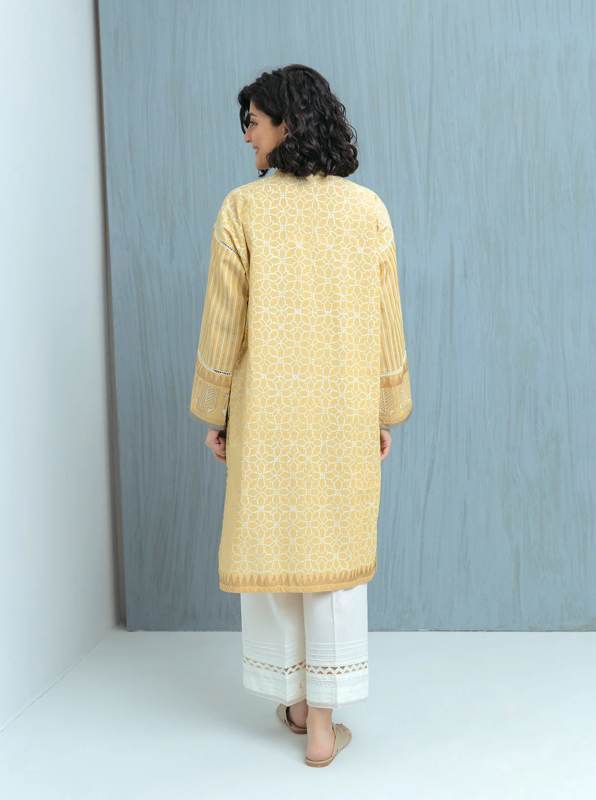 ARTISAN - Image 3
