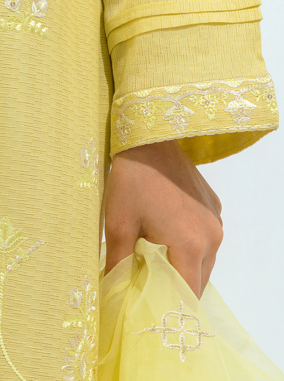 EMBROIDERED SHIRT WITH DUPATTA AND PANT - Image 3