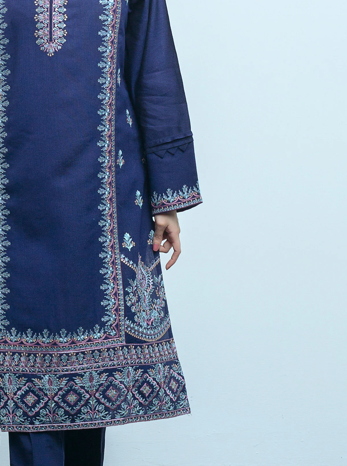 EMBROIDERED SHIRT WITH DUPATTA AND PANT - Image 4