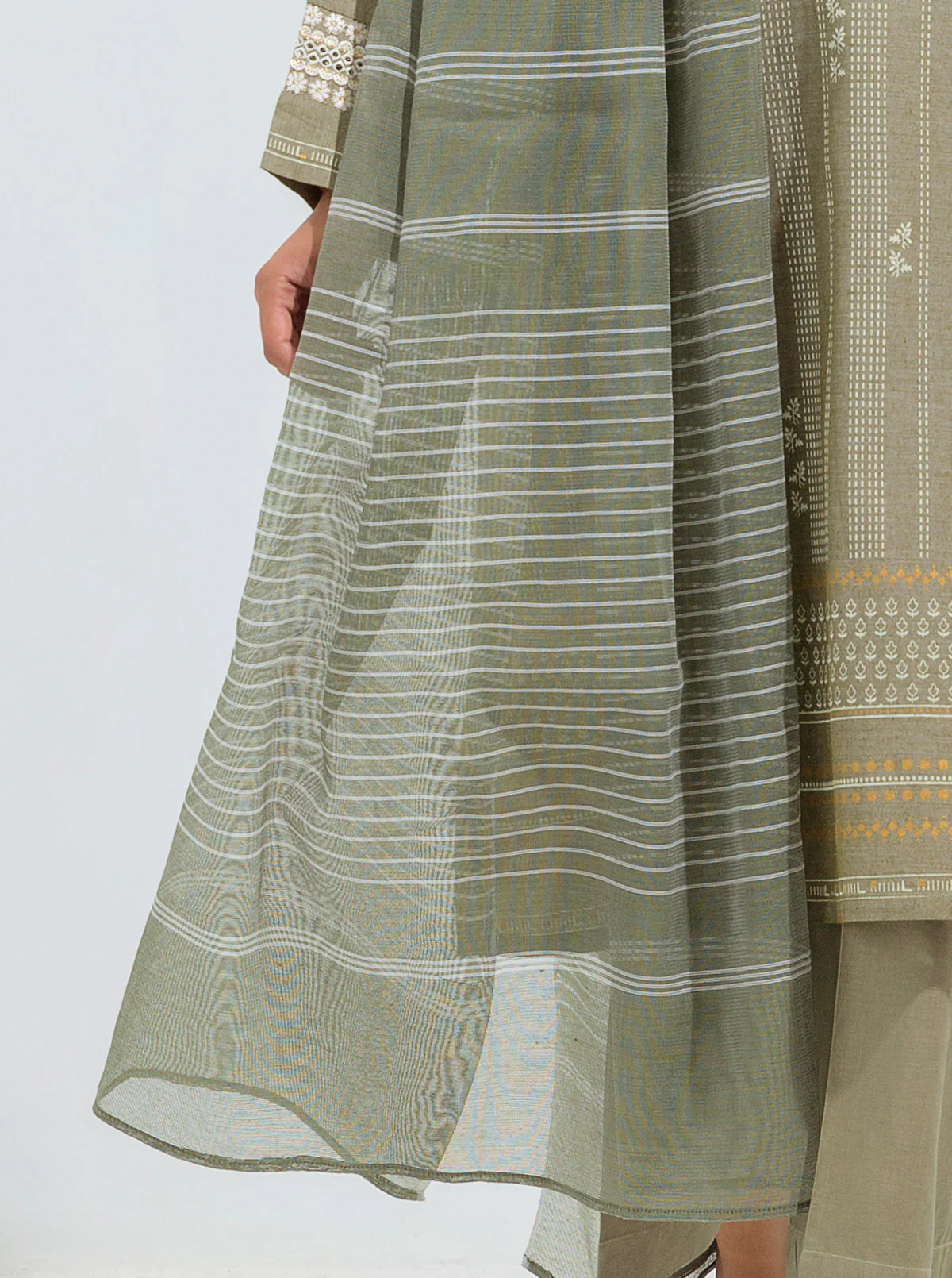 EMBROIDERED SHIRT WITH DUPATTA - Image 2