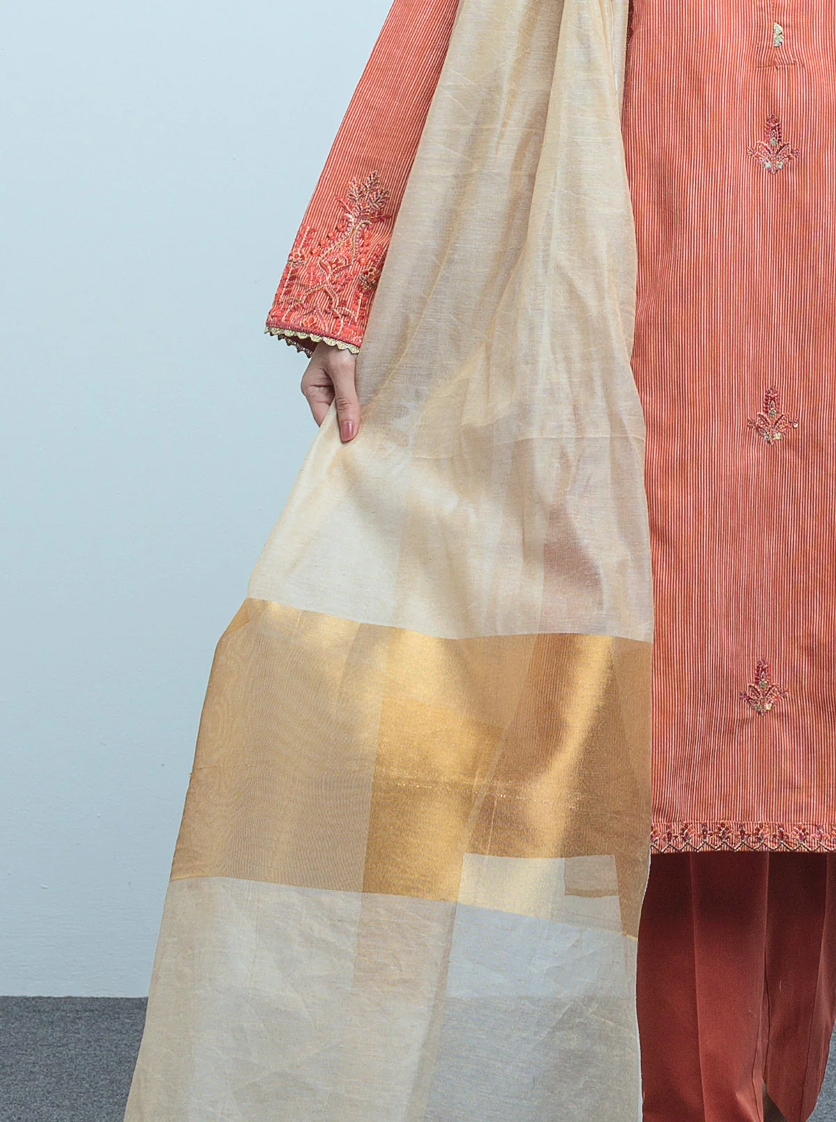 EMBROIDERED SHIRT WITH DUPATTA - Image 2