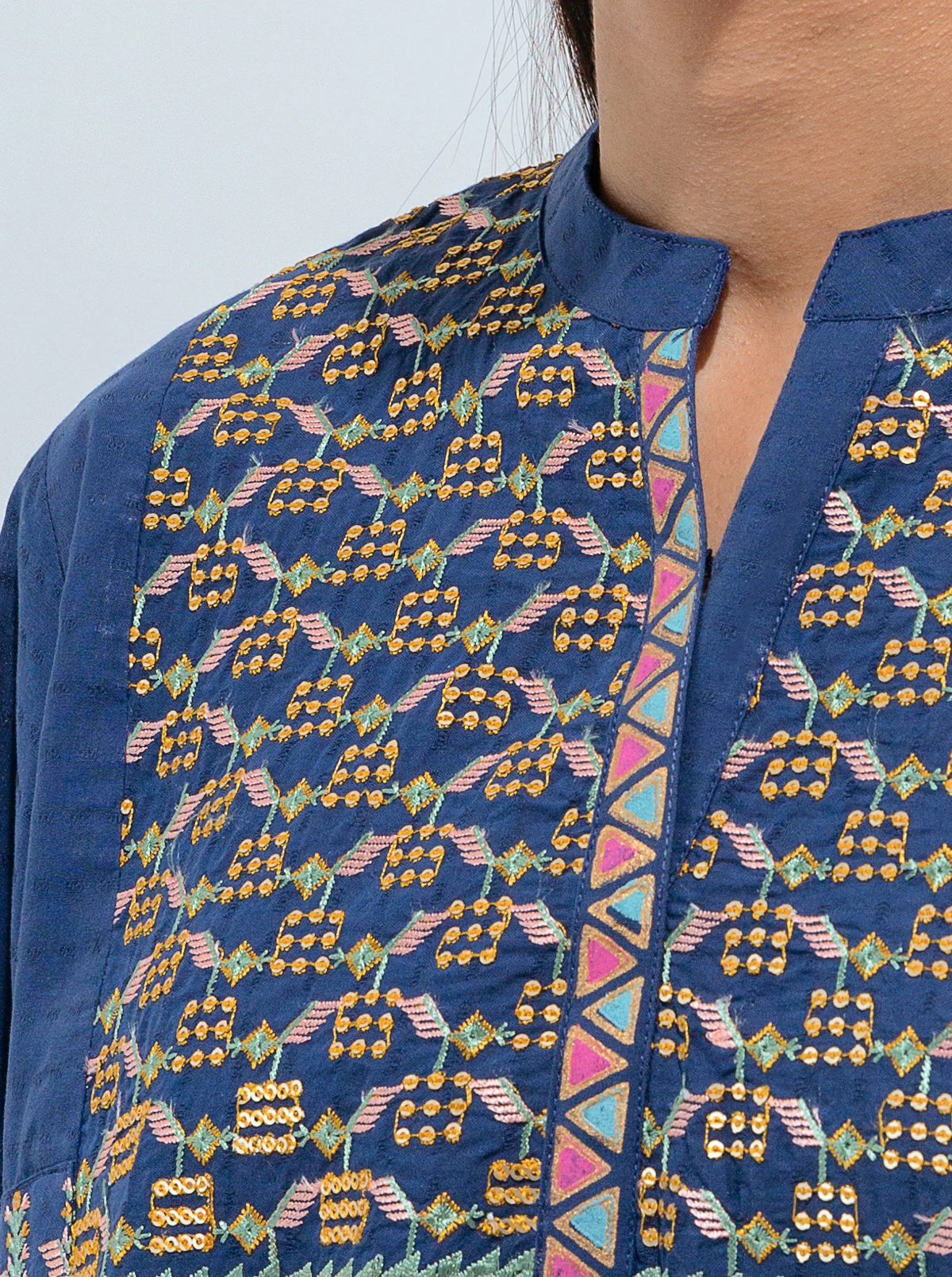 2 PIECE EMBROIDERED YARN DYED COTTON SUIT (LUXURY PRET) - Image 2