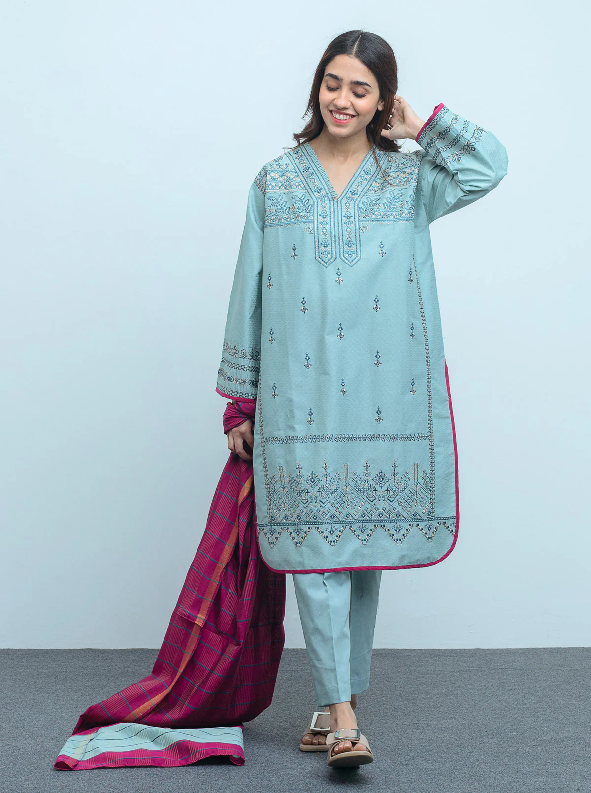 EMBROIDERED SHIRT WITH DUPATTA - Image 3