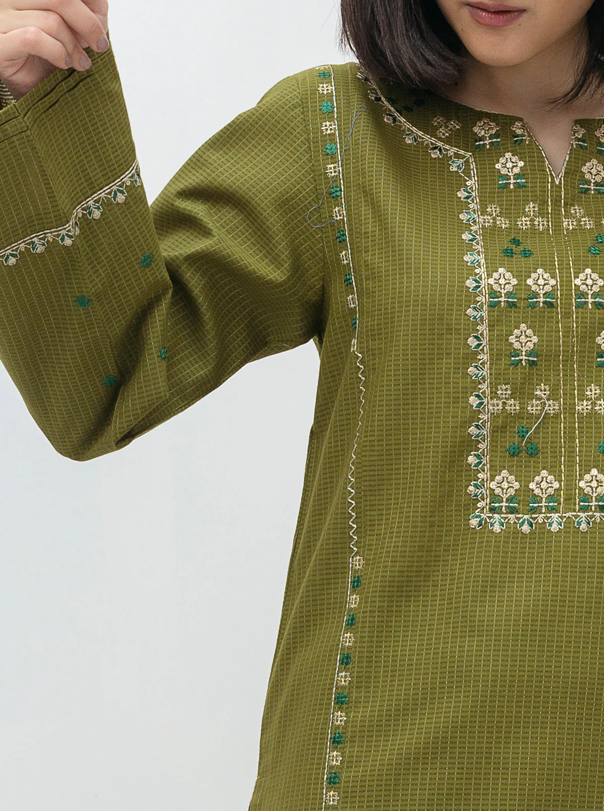 2 PIECE EMBROIDERED TEXTURED SUIT (LUXURY PRET) - Image 3