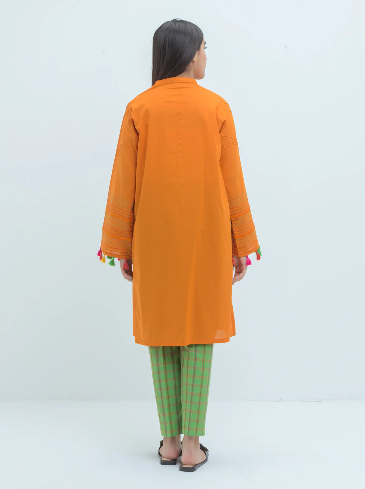 2 PIECE EMBROIDERED LAWN SUIT (PRET) - Image 3