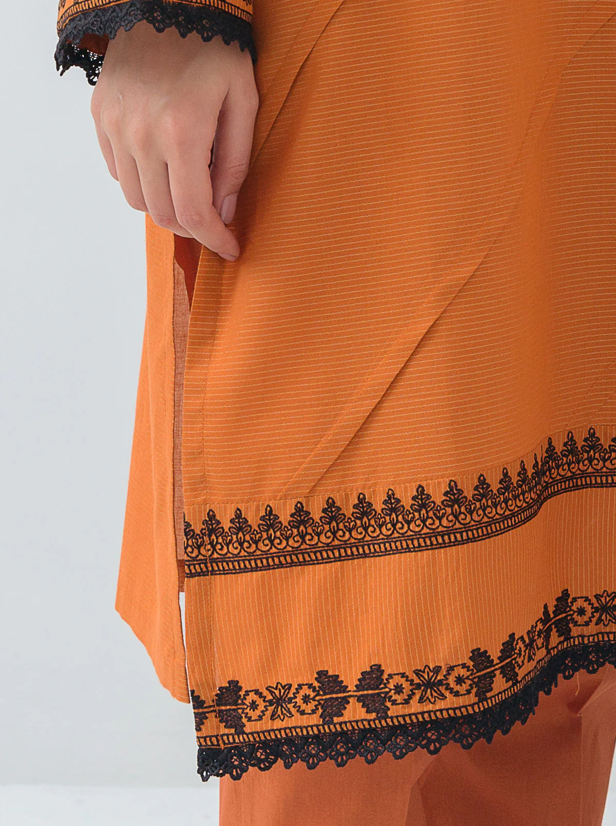EMBROIDERED SHIRT - Image 2