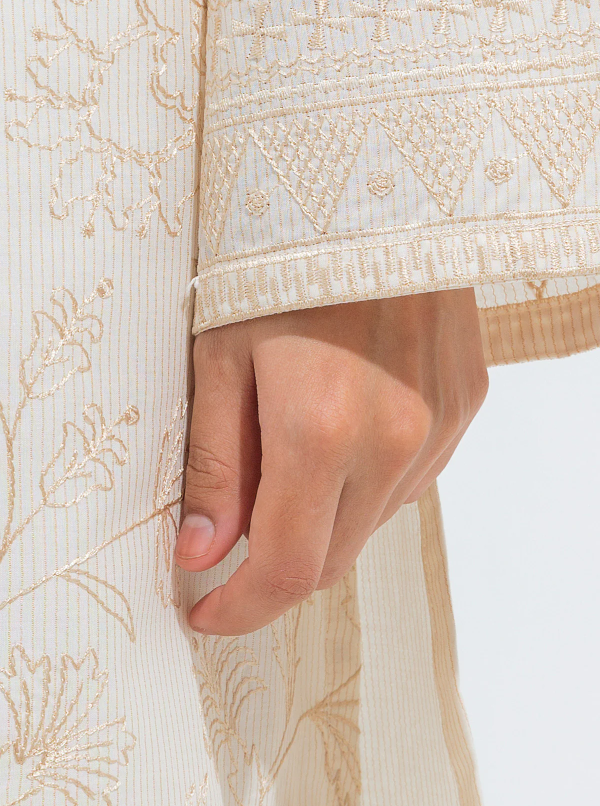 EMBROIDERED LAWN SHIRT (PRET) - Image 3