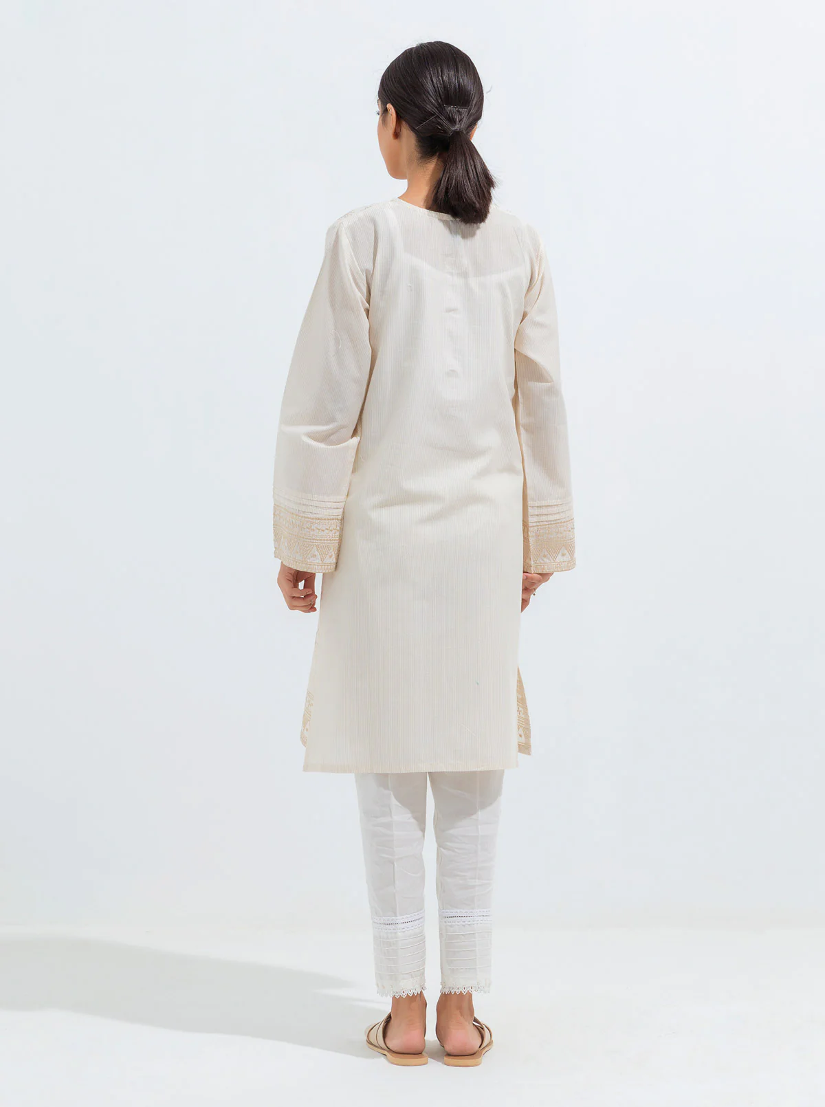 EMBROIDERED LAWN SHIRT (PRET) - Image 4