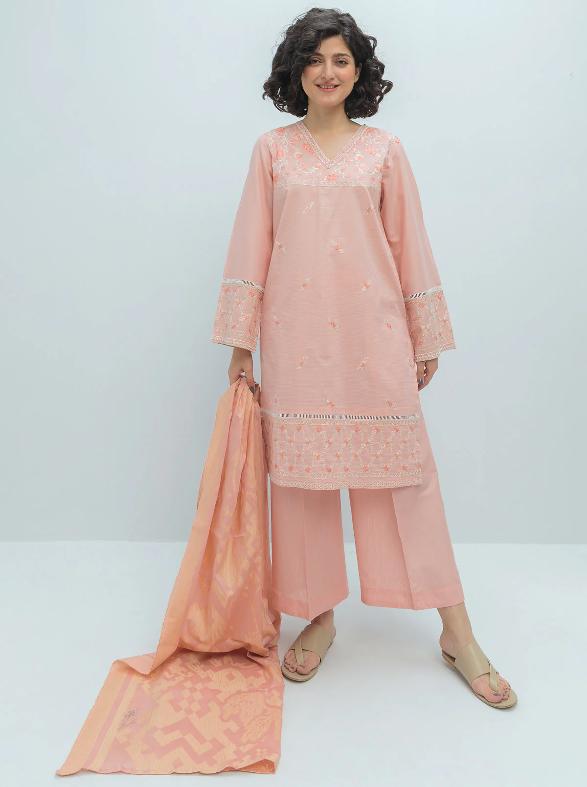 EMBROIDERED SHIRT WITH DUPATTA - Image 4