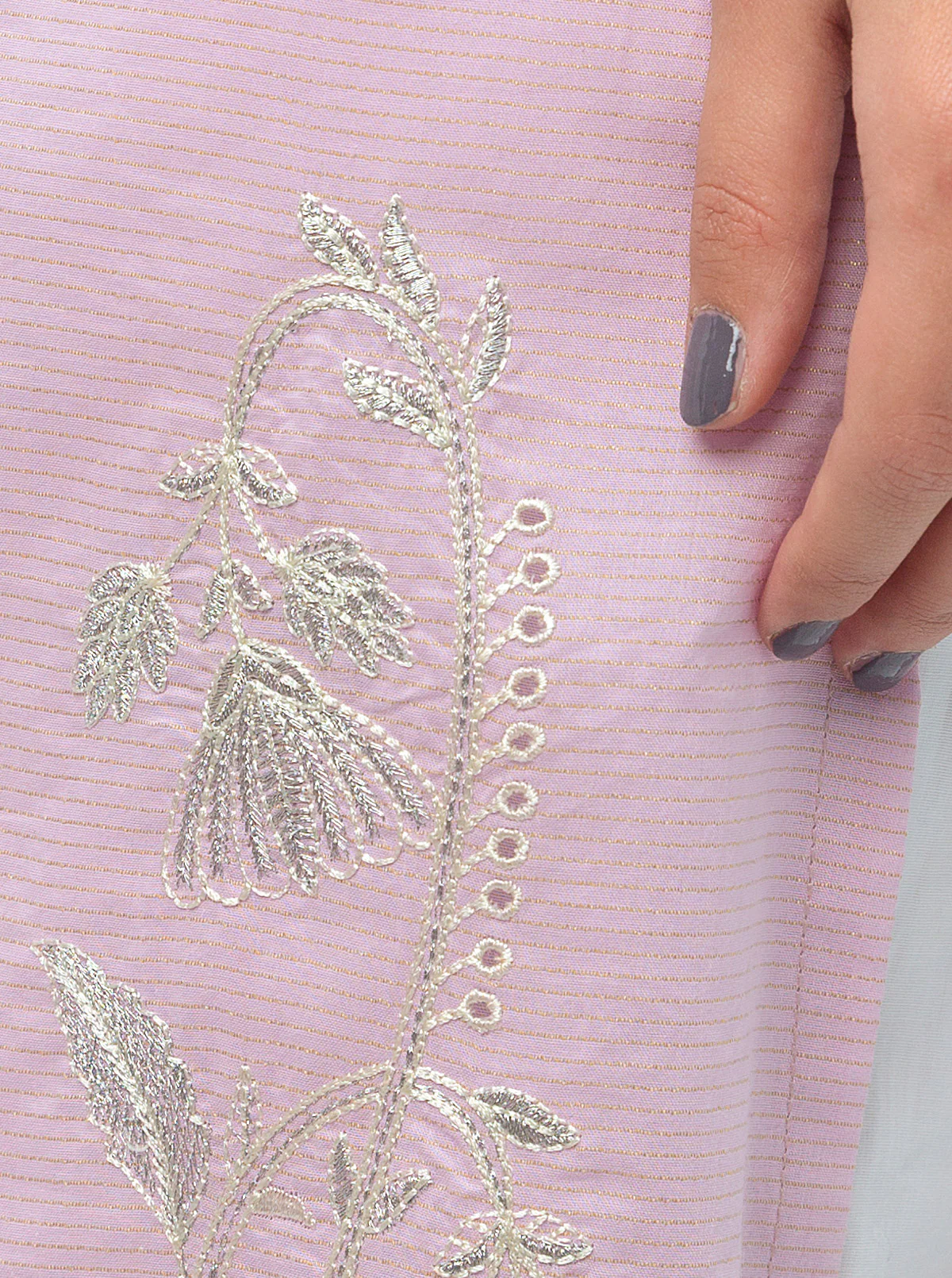 2 PIECE EMBROIDERED LAWN SUIT (PRET) - Image 3