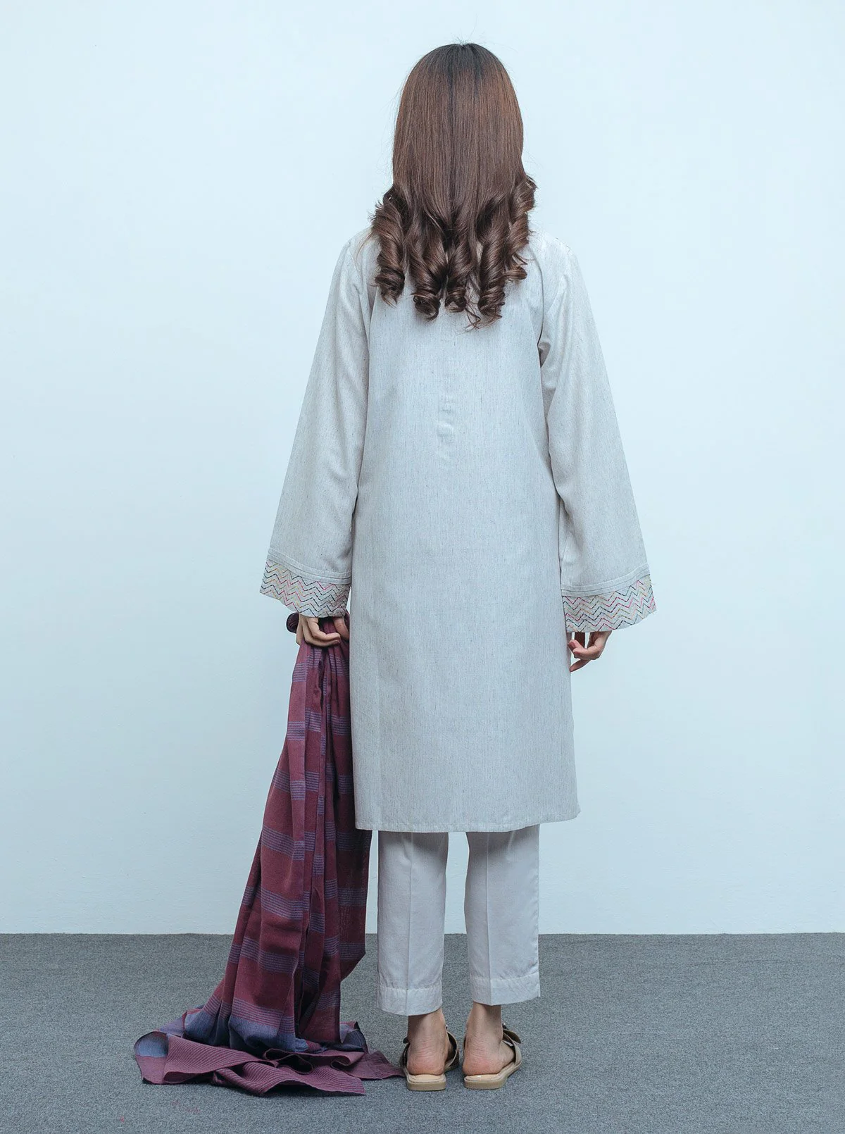 EMBROIDERED LAWN SHIRT (PRET) - Image 3