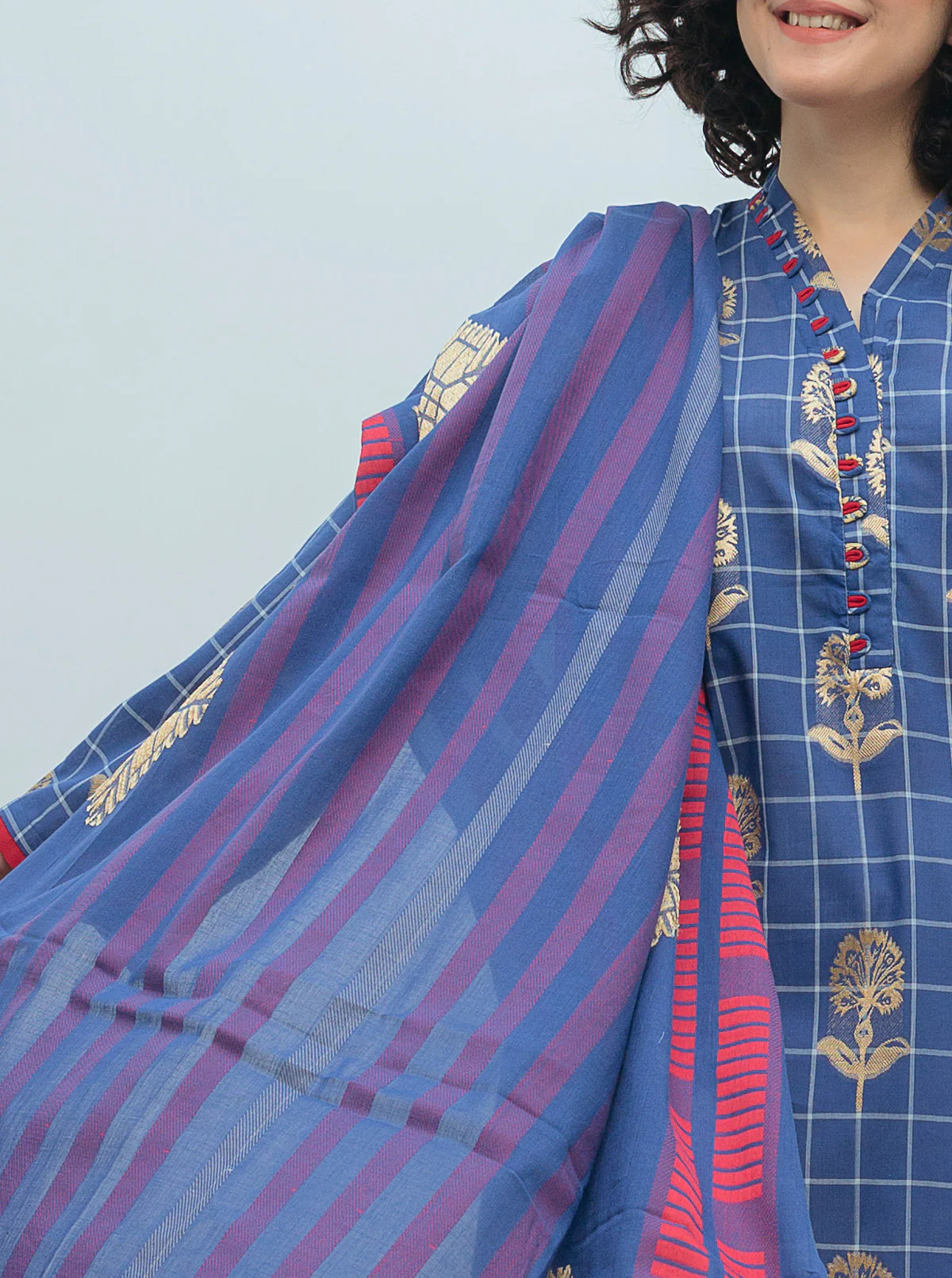 2 PIECE EMBROIDERED JACQUARD SUIT (PRET) - Image 2