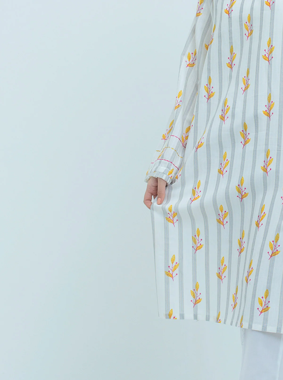 SCREEN PRINTED SHIRT - Image 2