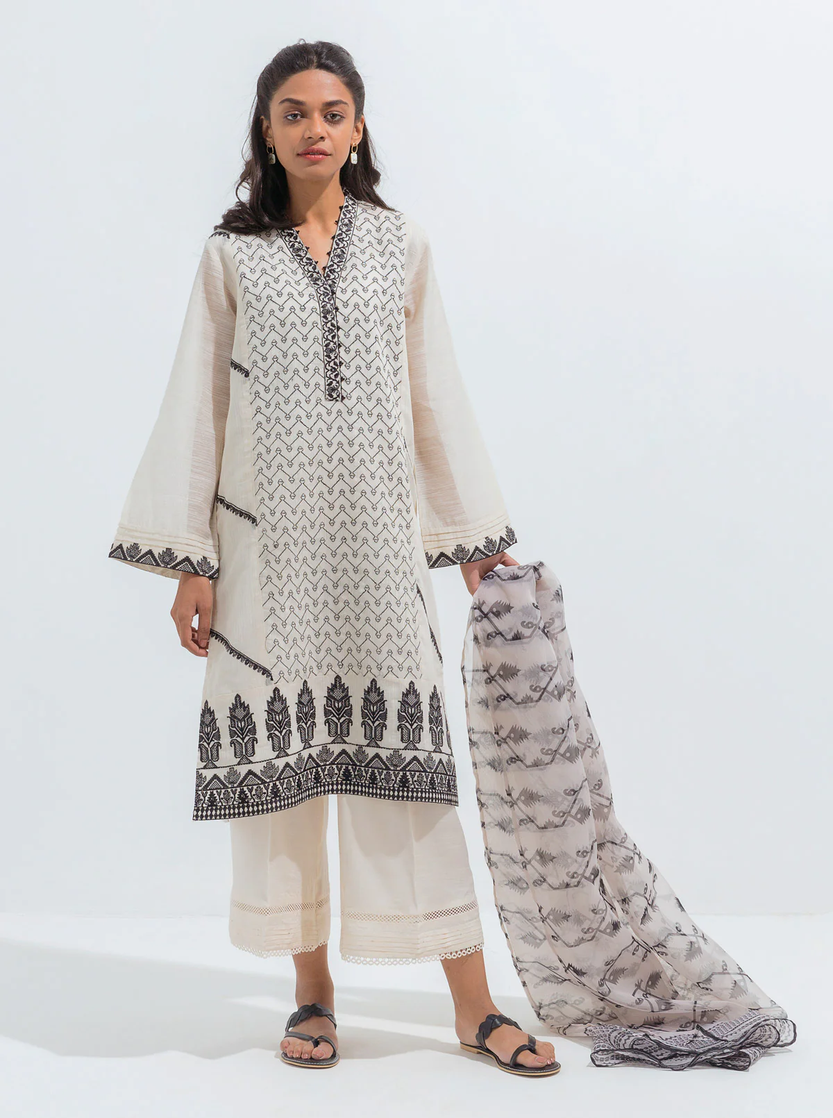 EMBROIDERED SHIRT WITH DUPATTA - Image 4