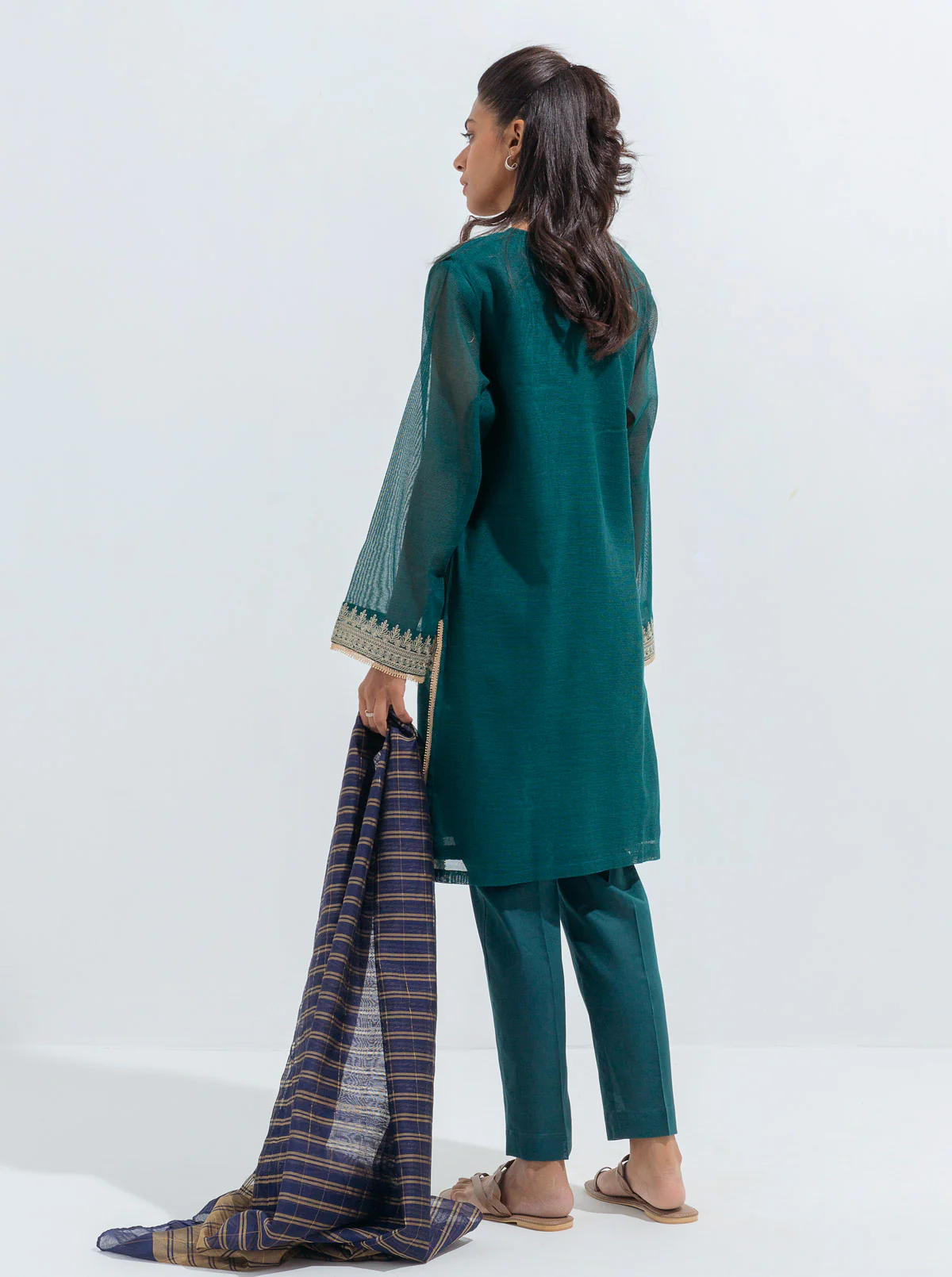 EMBROIDERED SHIRT WITH DUPATTA - Image 4