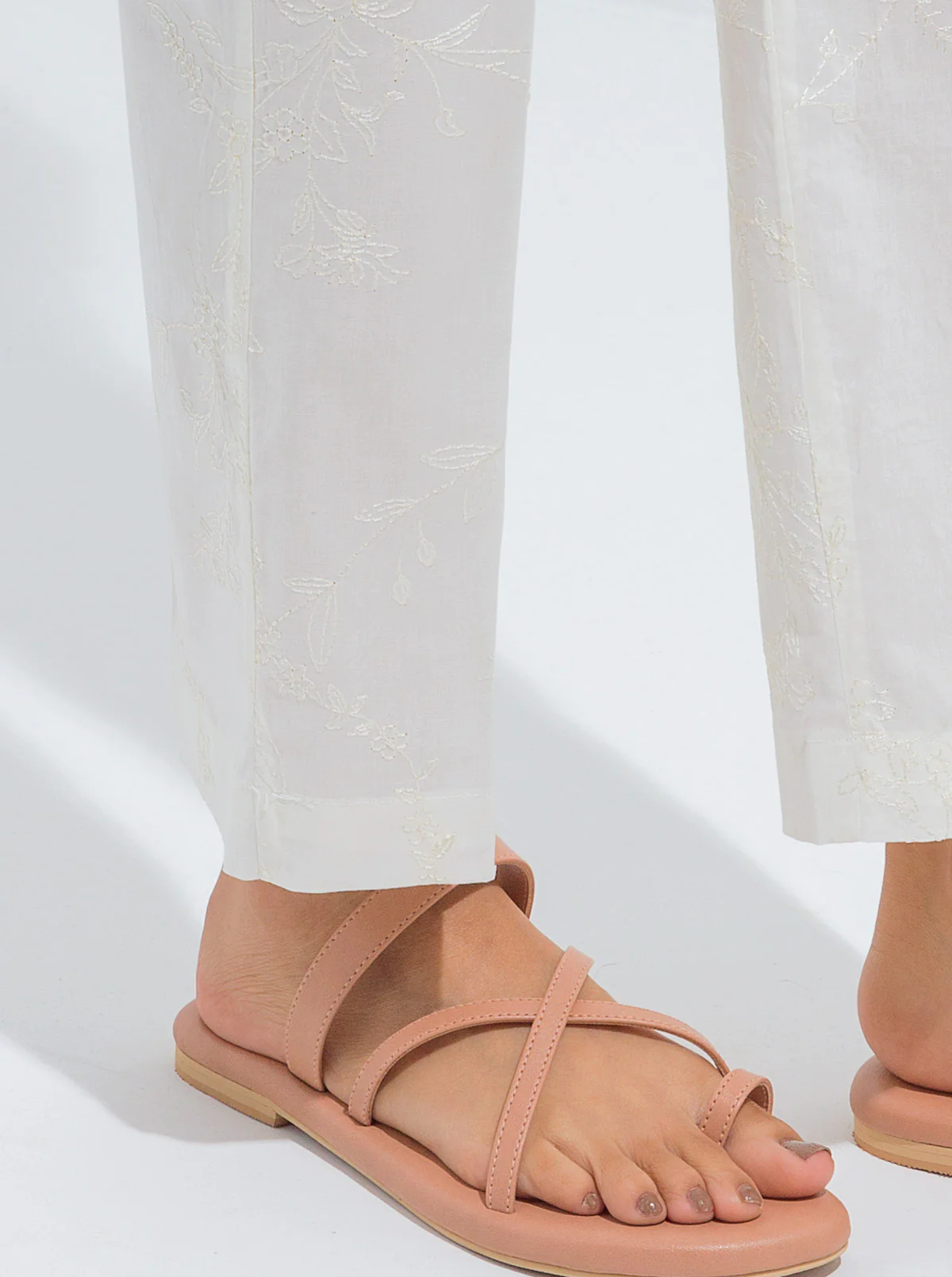 EMBROIDERED STRAIGHT PANTS - Image 2