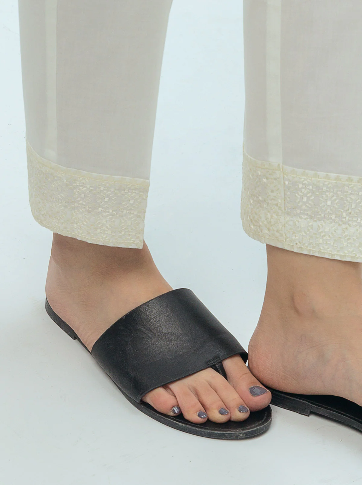 EMBROIDERED STRAIGHT PANTS - Image 2