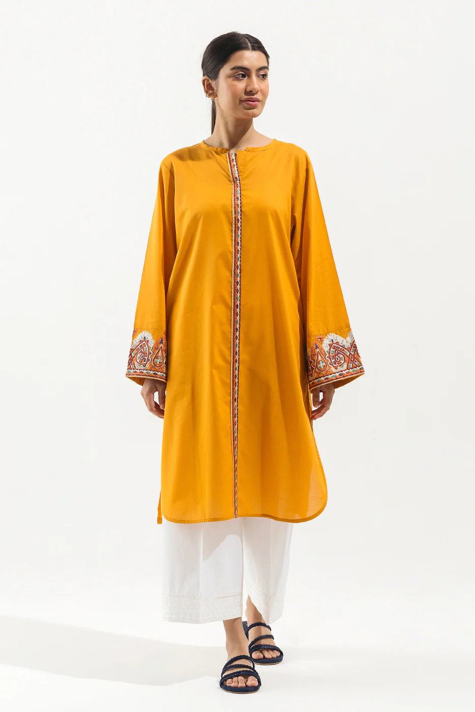 EMBROIDERED LAWN SHIRT (PRET) - Image 2