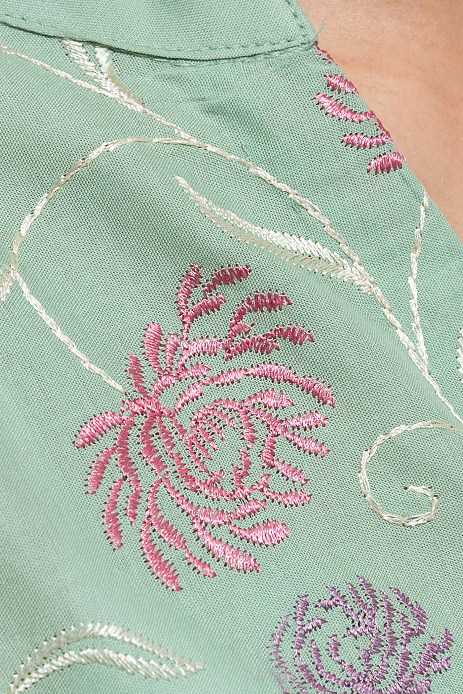 EMBROIDERED VISCOSE SHIRT (PRET) - Image 2