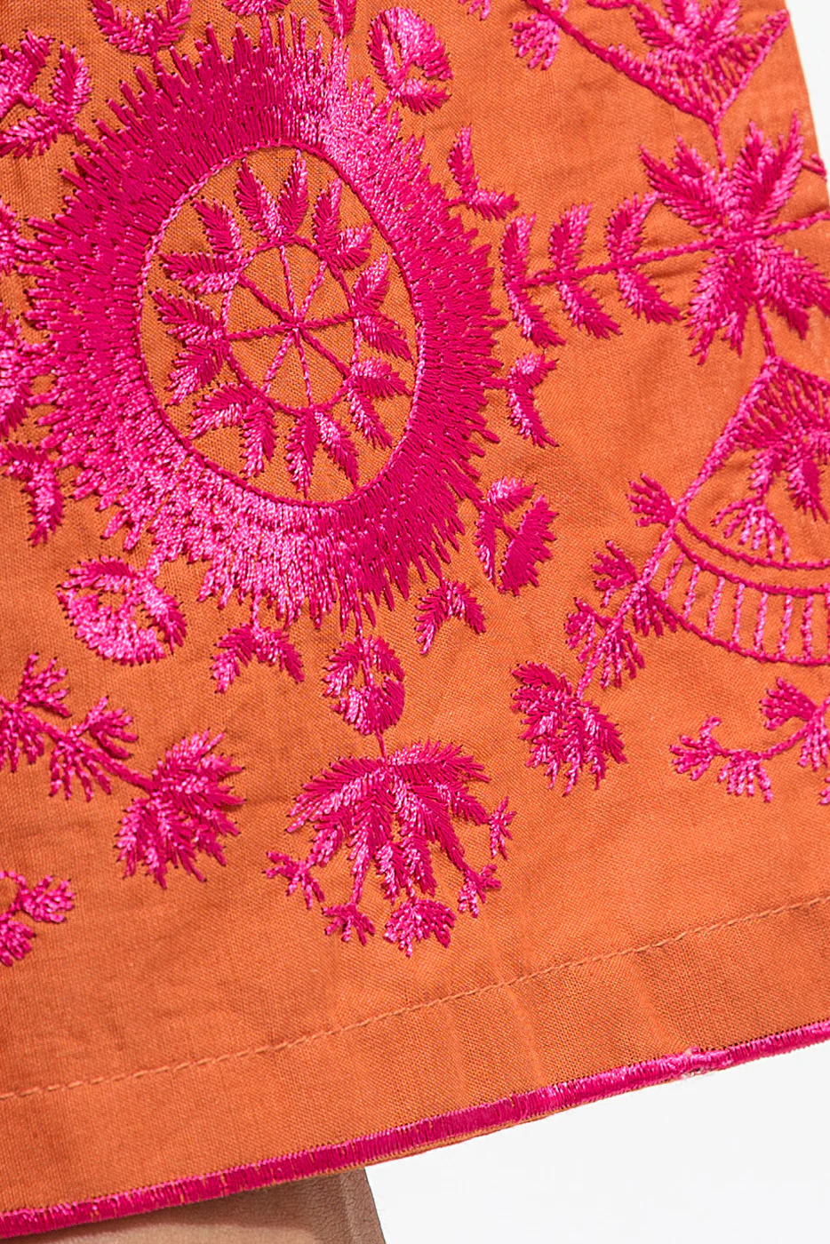 EMBROIDERED LAWN SHIRT (PRET) - Image 4