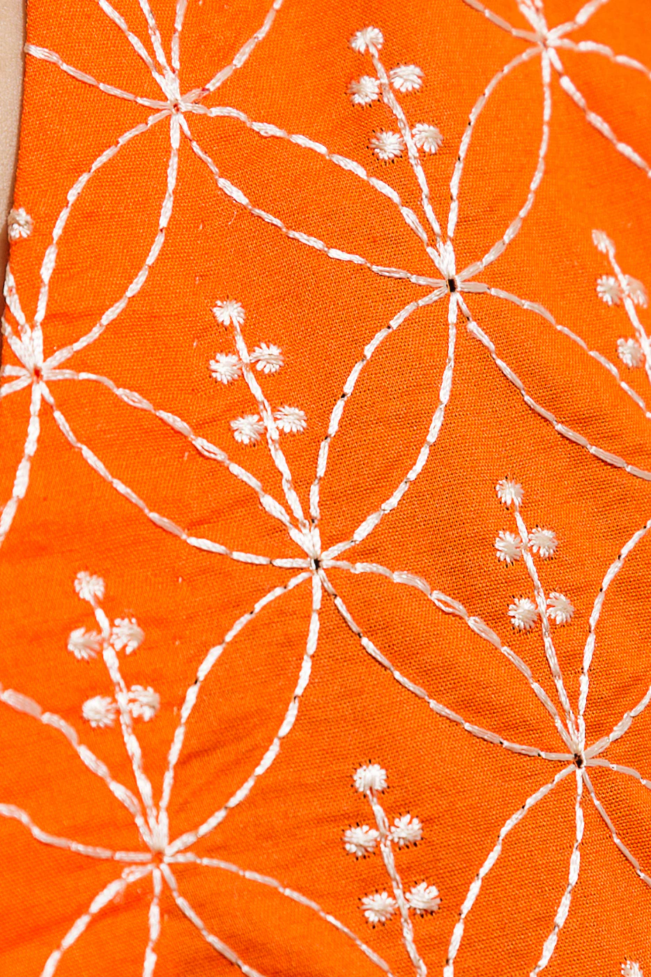 EMBROIDERED LAWN SHIRT (PRET) - Image 2