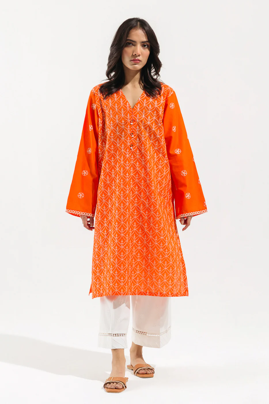 EMBROIDERED LAWN SHIRT (PRET) - Image 4