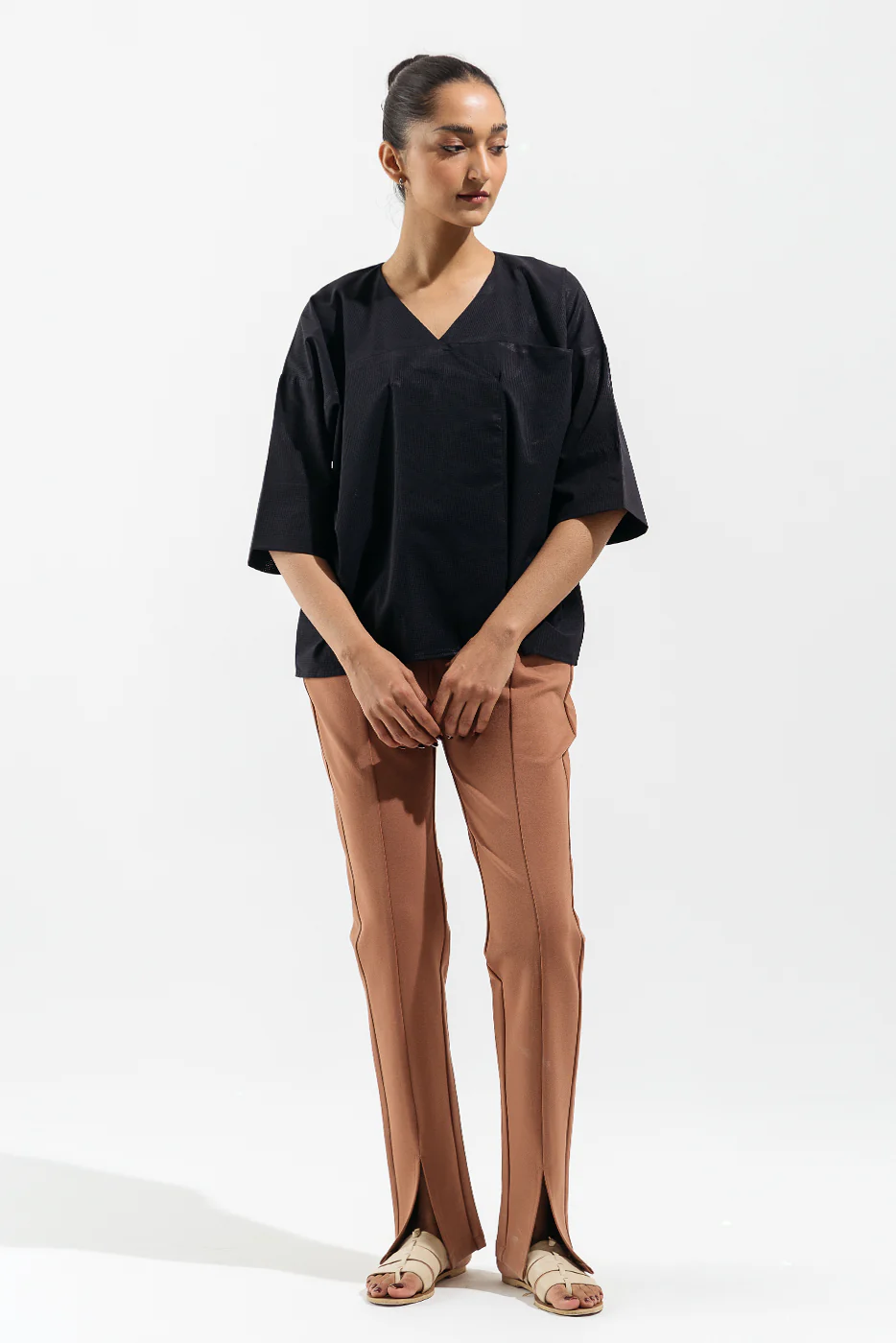 NAVY BLUE V NECK TOP