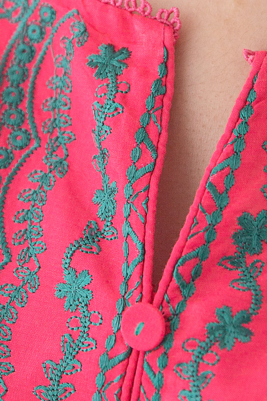 EMBROIDERED LAWN SHIRT (PRET) - Image 3