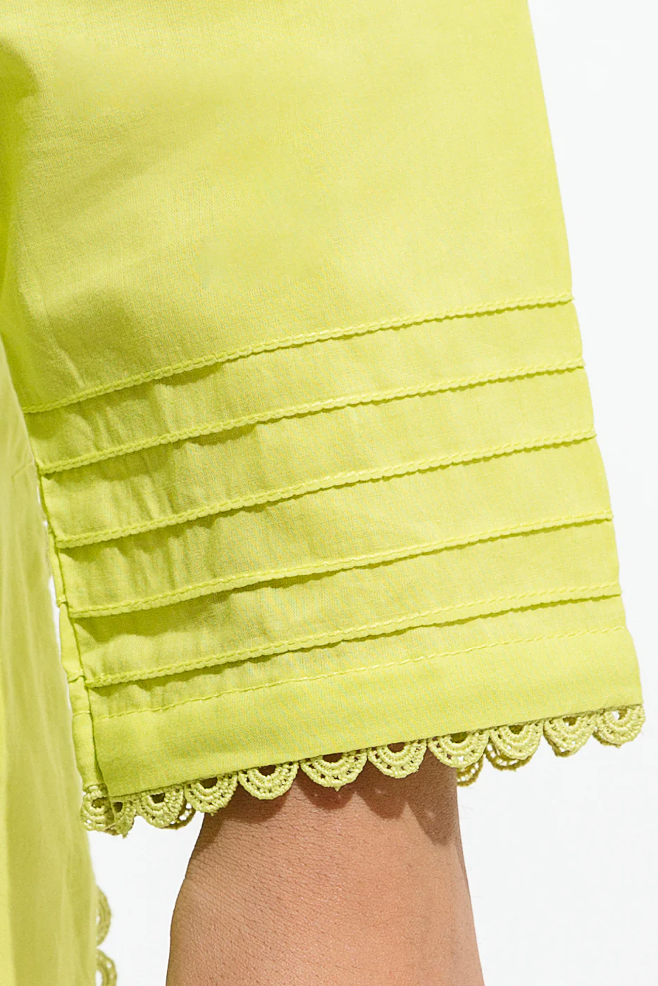 EMBROIDERED LAWN SHIRT (PRET) - Image 3