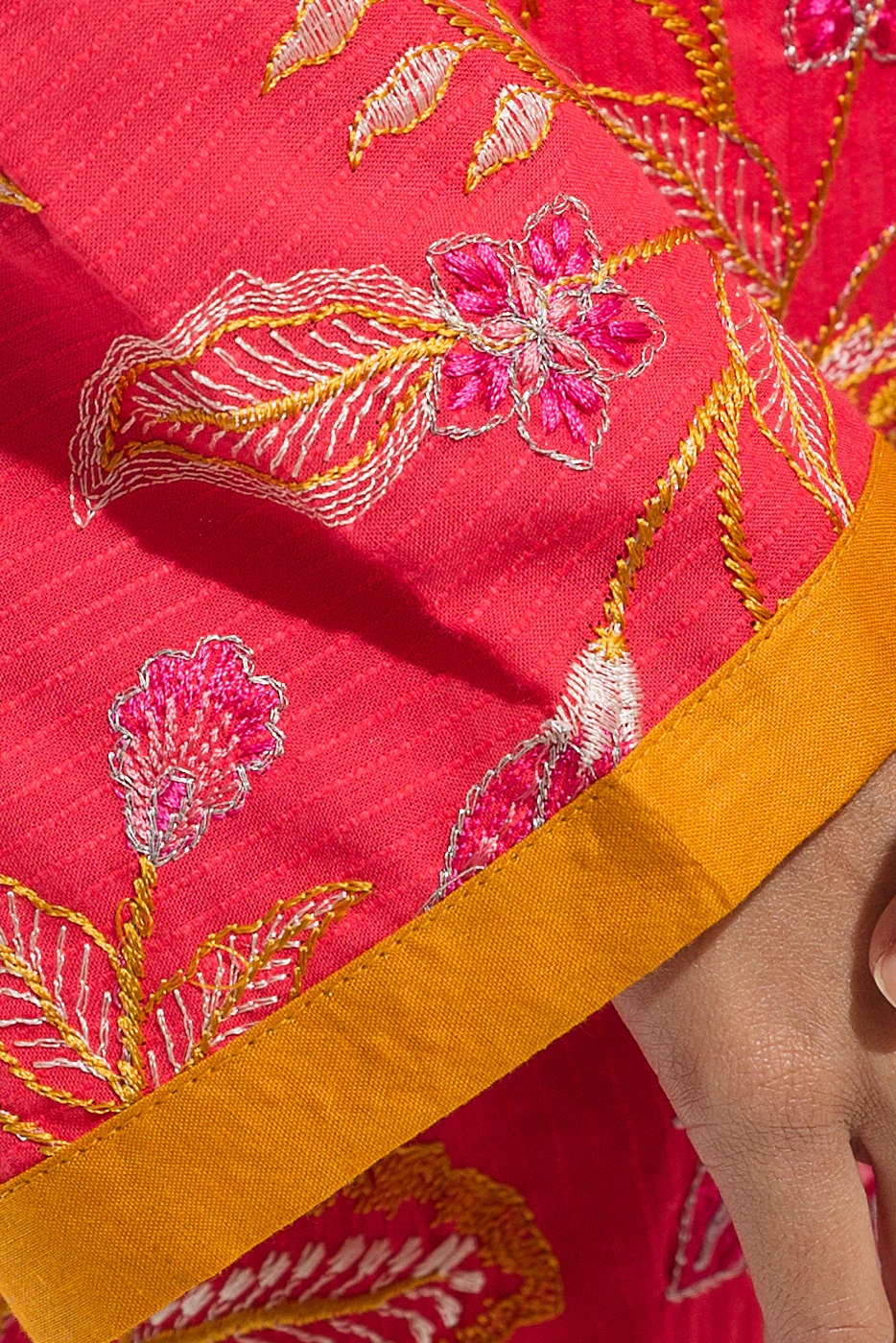 EMBROIDERED LAWN SHIRT (PRET) - Image 2