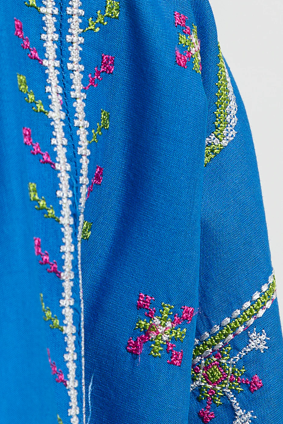 EMBROIDERED LAWN SHIRT (PRET) - Image 2