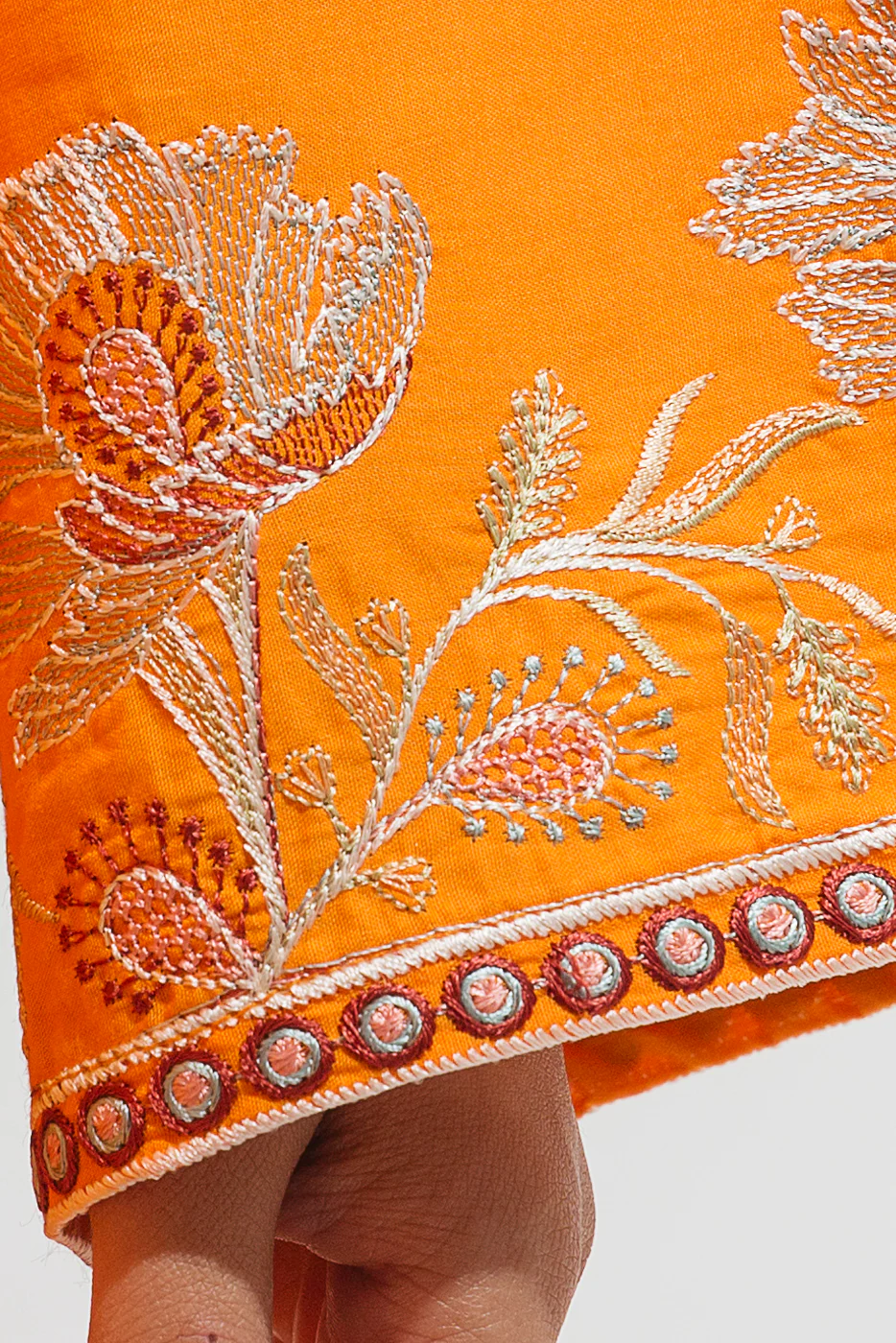 EMBROIDERED LAWN SHIRT (PRET) - Image 3