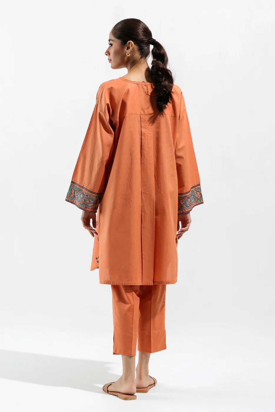 EMBROIDERED LAWN SHIRT (PRET) - Image 3
