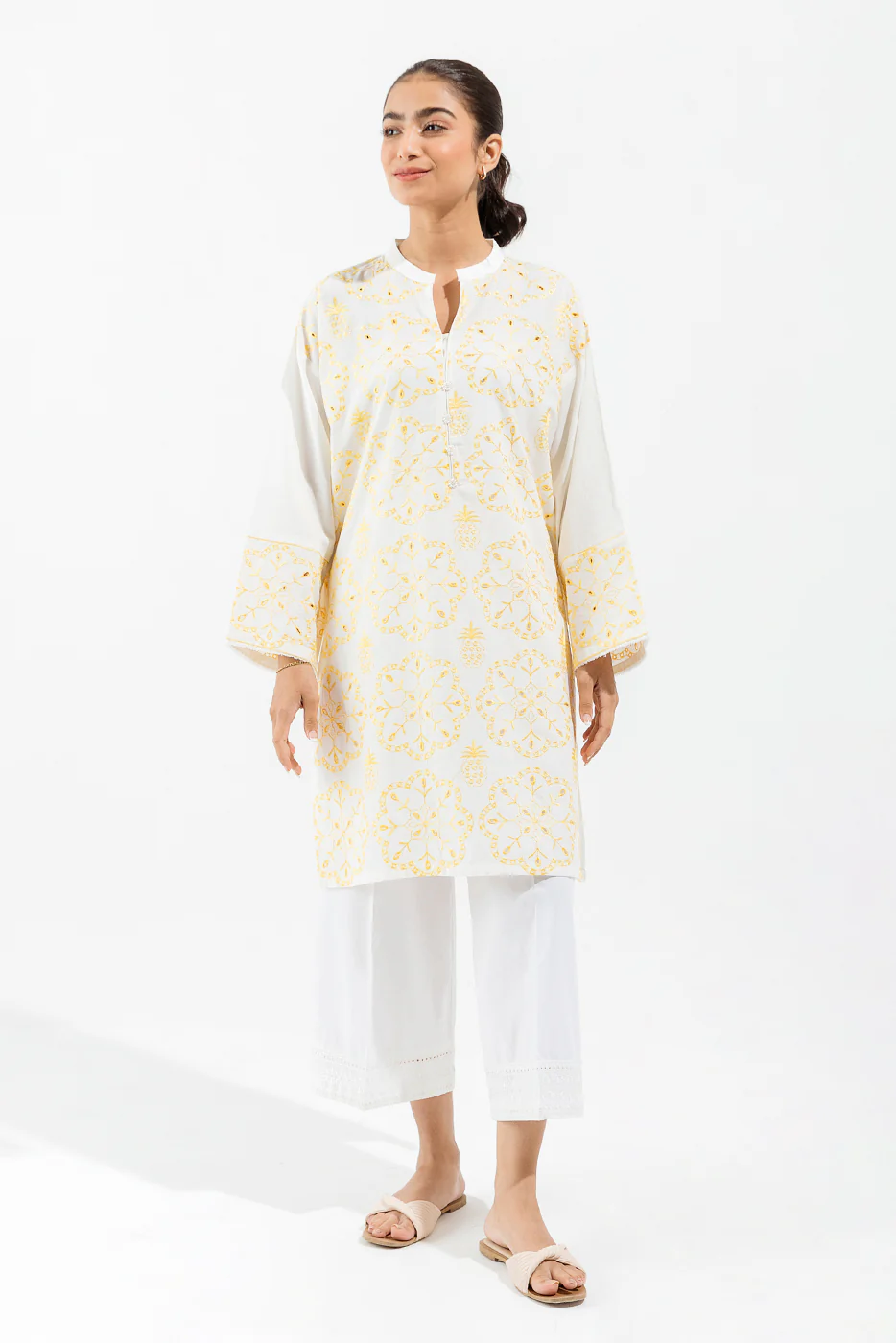 EMBROIDERED LAWN SHIRT (PRET) - Image 2