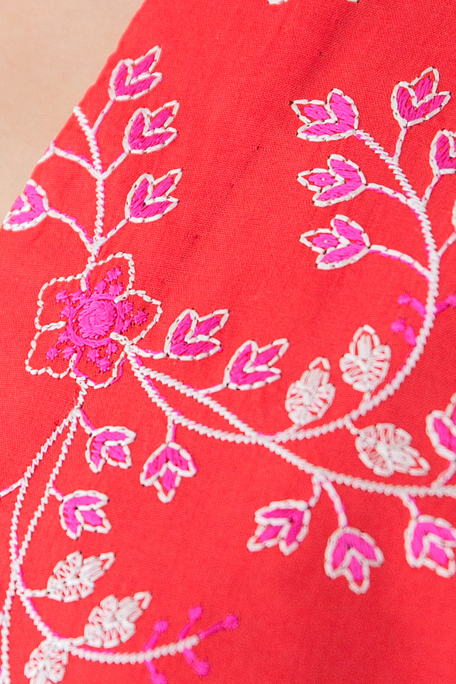 EMBROIDERED LAWN SHIRT (PRET) - Image 3