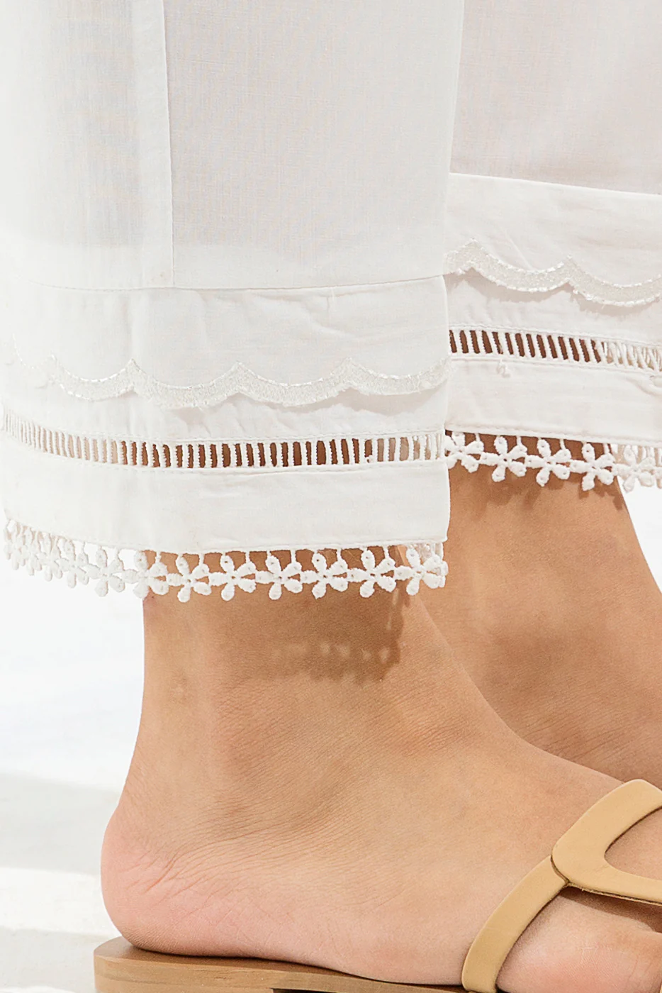 BASIC STRAIGHT PANTS - Image 2
