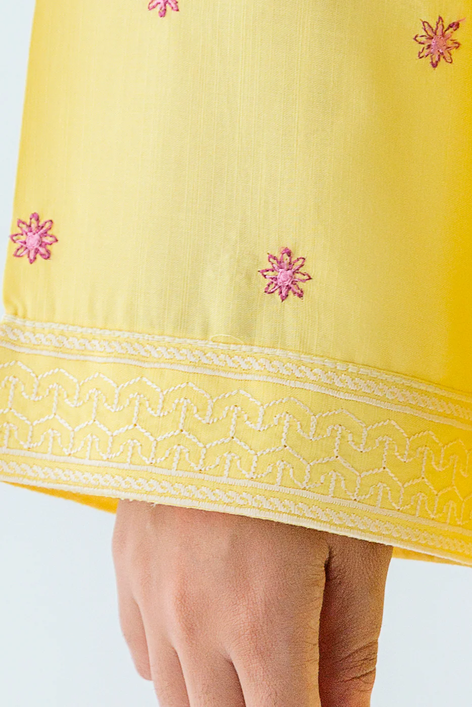 EMBROIDERED VISCOSE SHIRT (PRET) - Image 4