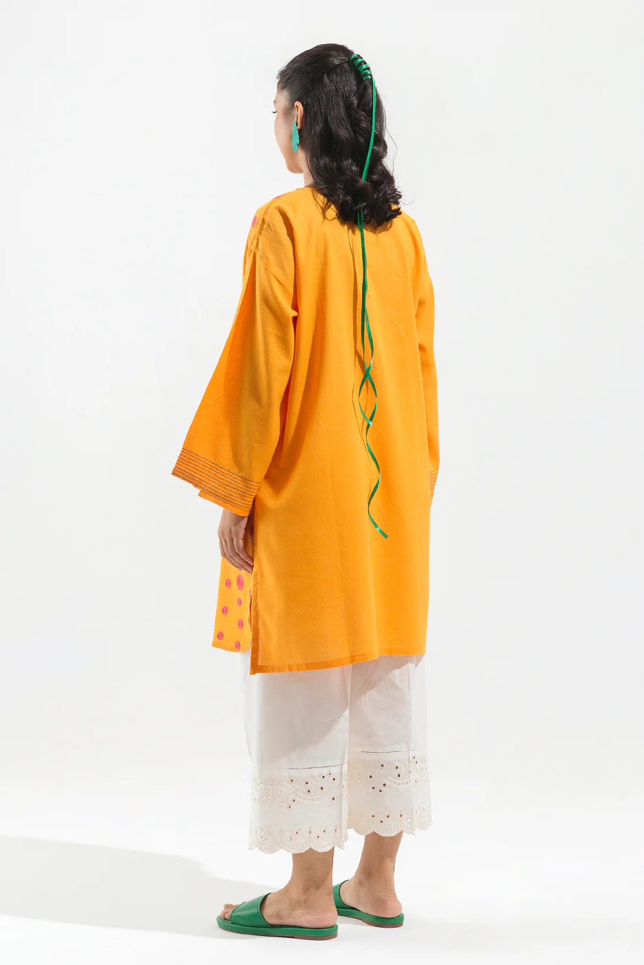 EMBROIDERED TEXTURED SHIRT (PRET) - Image 3