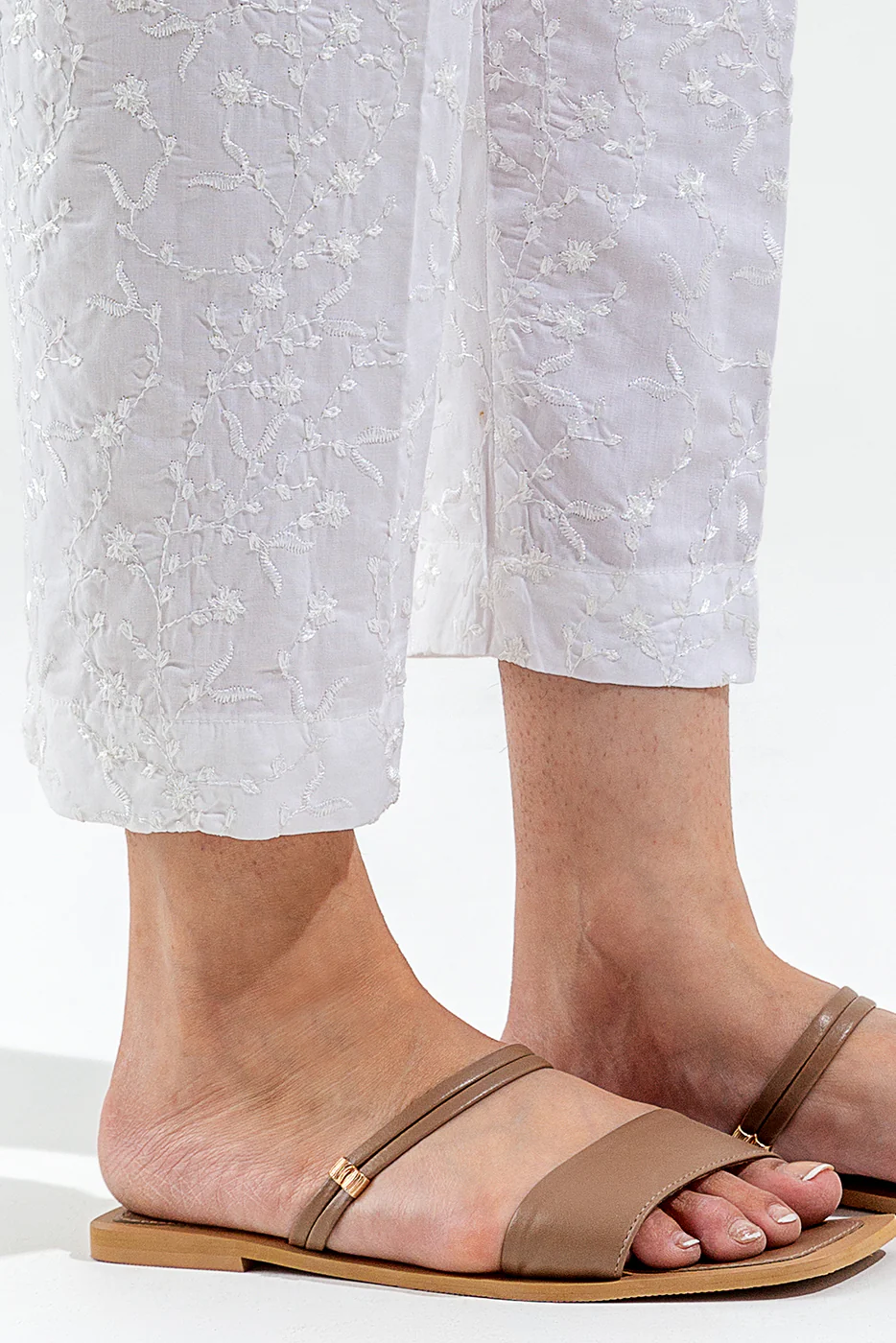 EMBROIDERED STRAIGHT PANTS - Image 2