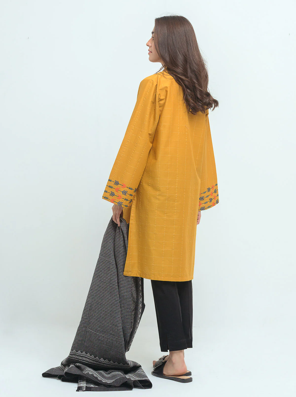 Embroidered Shirt With Dupatta - Image 4