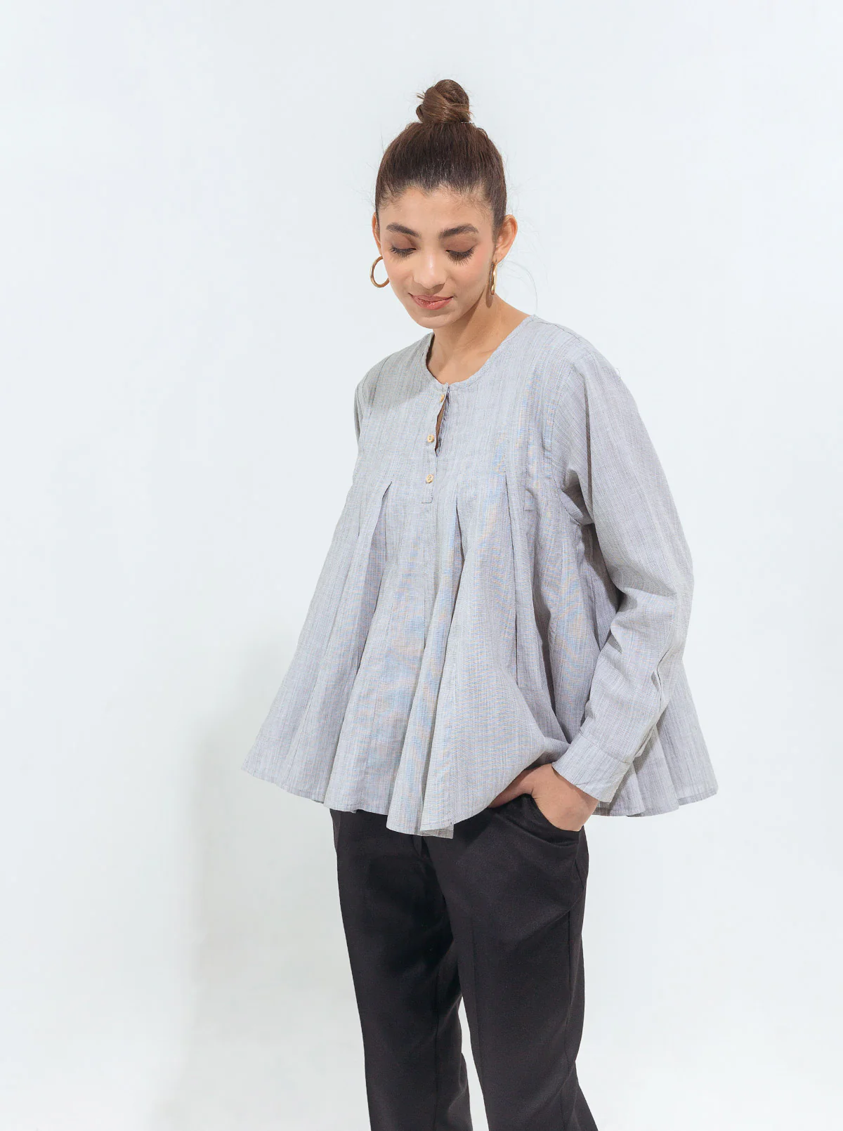 GRAY TEXTURED PLEATED PEPLUM - Image 2