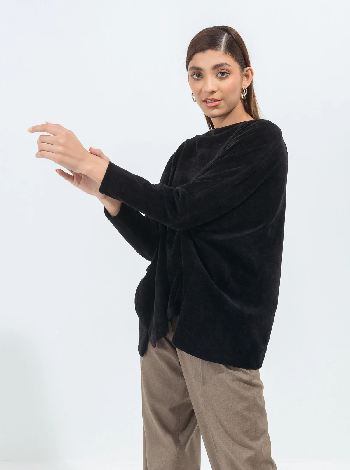 BLACK VELOUR BOXY TOP - Image 4