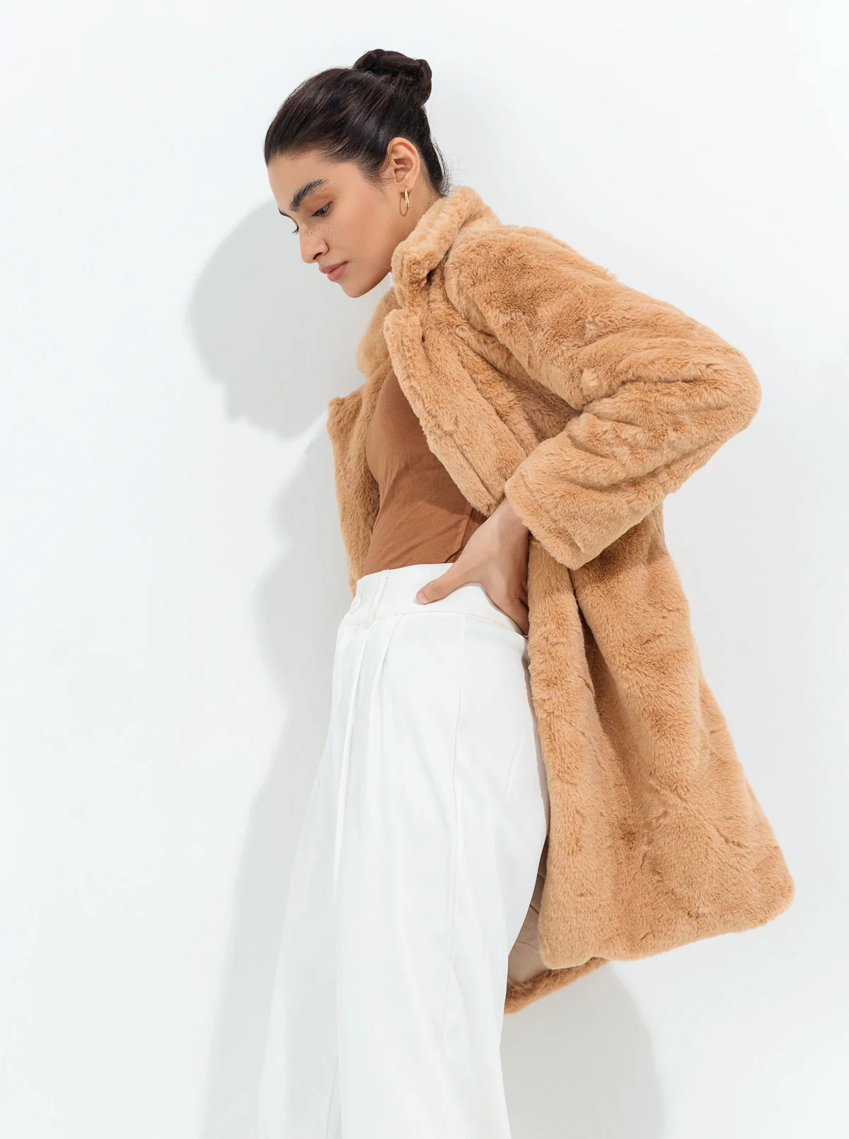 CAMEL FAUX FUR JACKET - Image 2