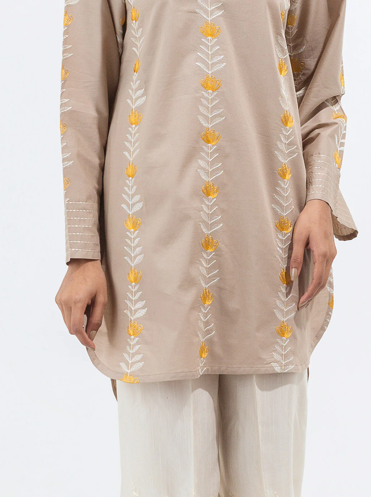 EMBROIDERED CAMBRIC SHIRT (PRET) - Image 2