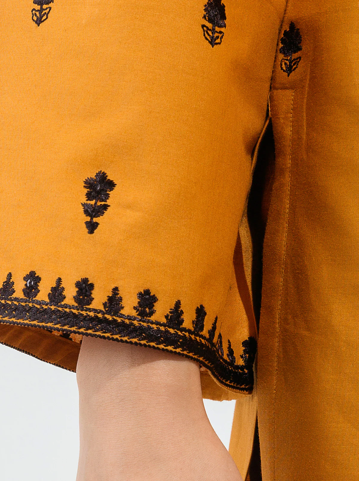 EMBROIDERED SHIRT - Image 4