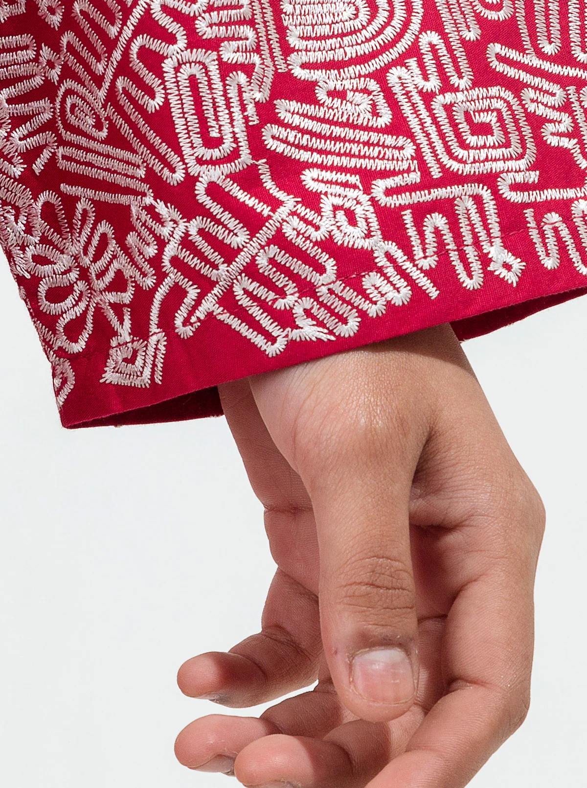 EMBROIDERED CAMBRIC SHIRT (PRET) - Image 3